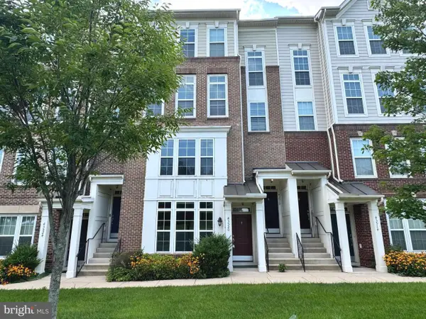 43520 Stonecliff Ter, CHANTILLY, VA 20152