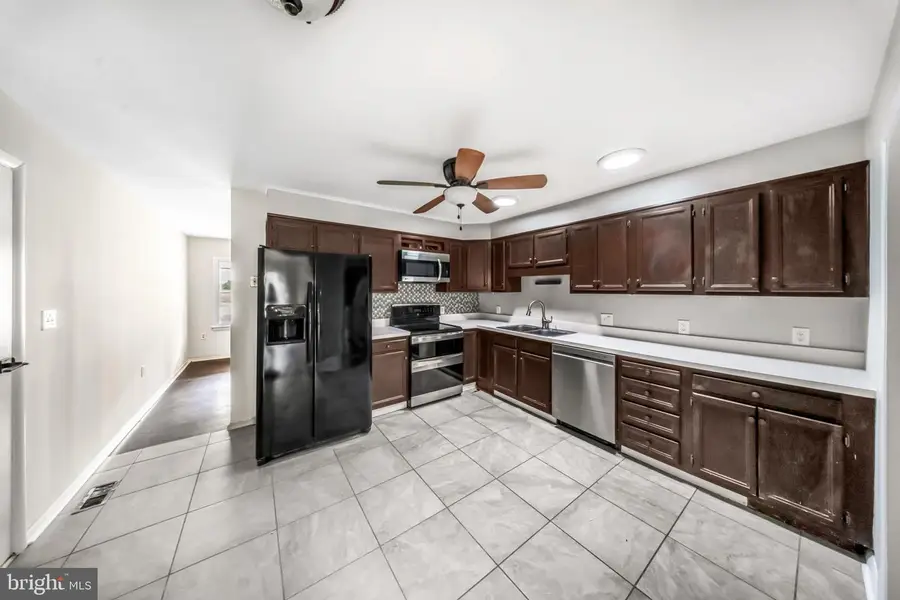 310 S 26th St, Purcellville, VA 20132 - #3