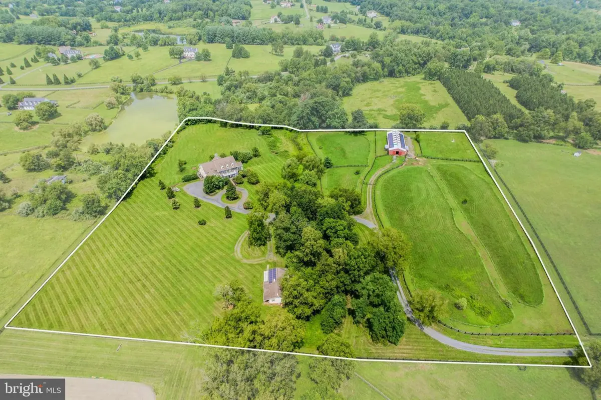 19949 Pleasant Meadow Ln, Purcellville, VA 20132 - #1