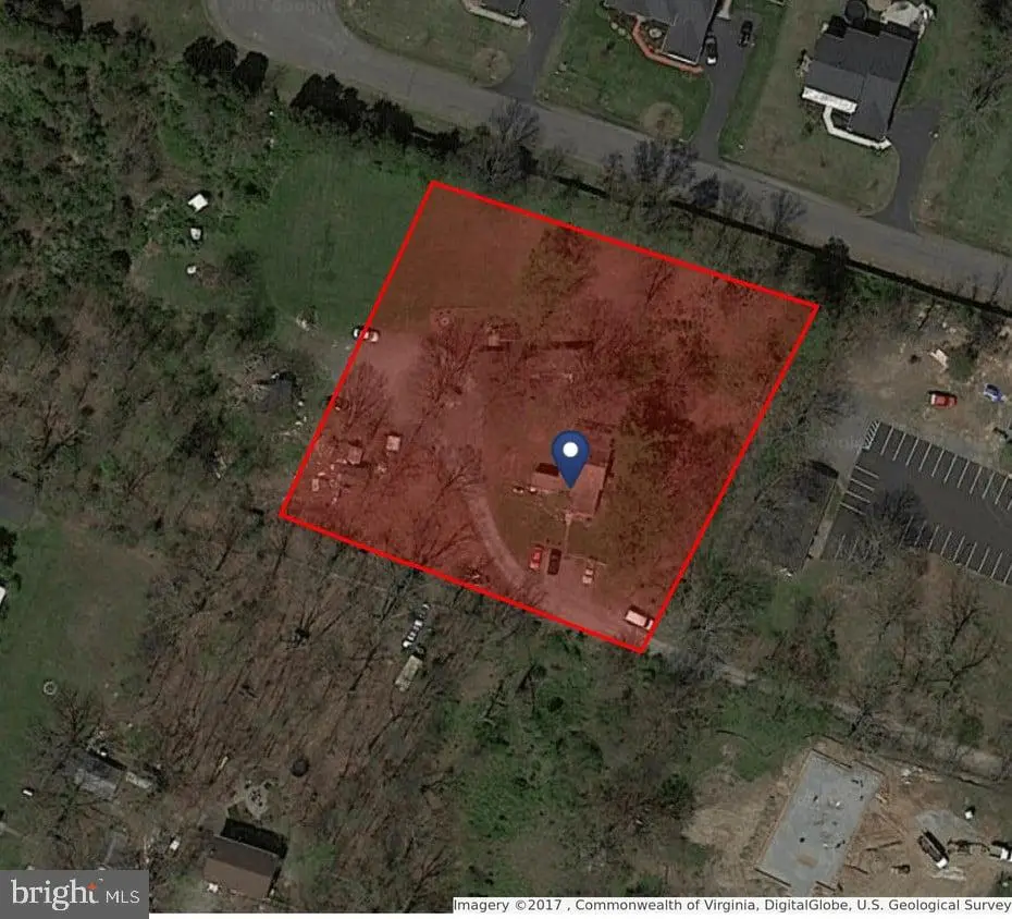 25219 Elk Lick Rd, Chantilly, VA 20152 - #1