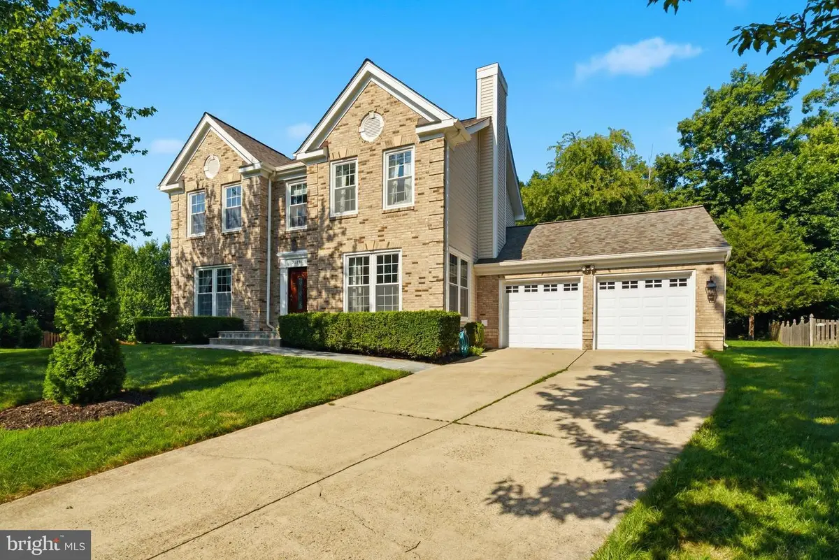 20896 Fowlers Mill Cir, Ashburn, VA 20147 - #1
