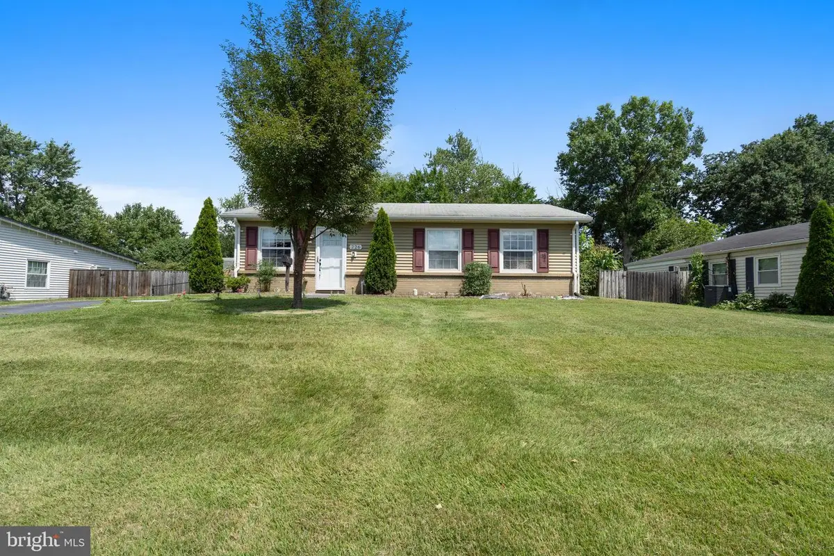 226 W Ash Rd, Sterling, VA 20164 - #1