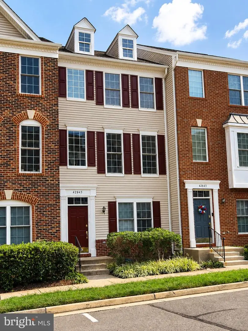 42845 Sykes Ter, Chantilly, VA 20152 - #2