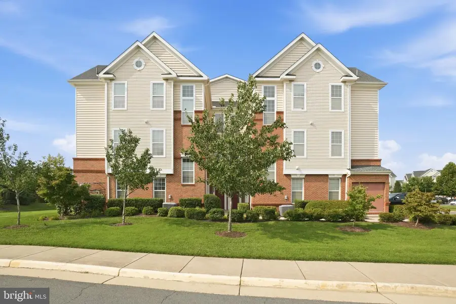 23315 Milltown Knoll Sq #102, Ashburn, VA 20148 - #2
