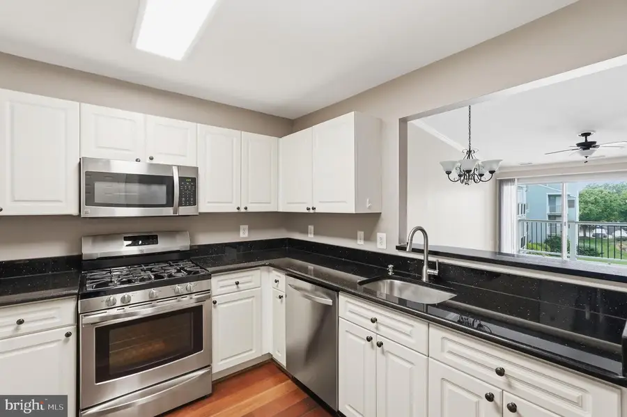 20583 Snowshoe Sq #301, Ashburn, VA 20147 - #3