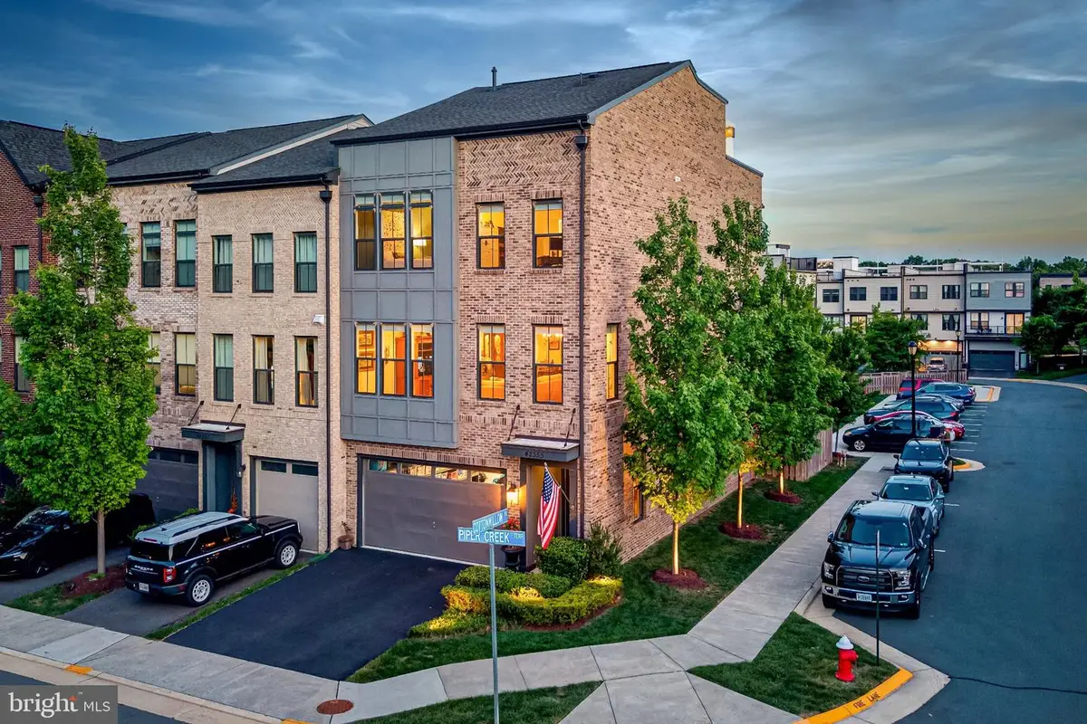 42355 Piper Creek, Ashburn, VA 20148 - #1