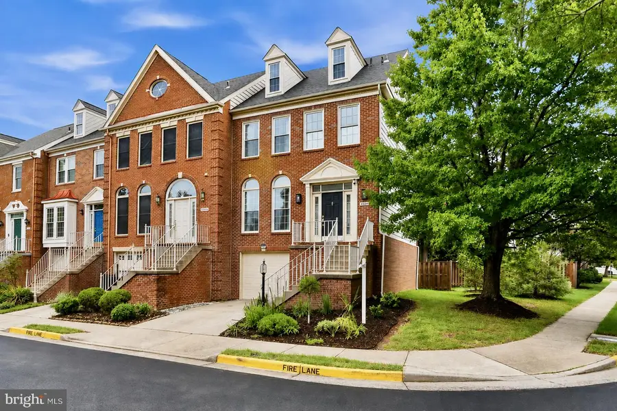 46544 Lynnhaven Sq, Sterling, VA 20165 - #2
