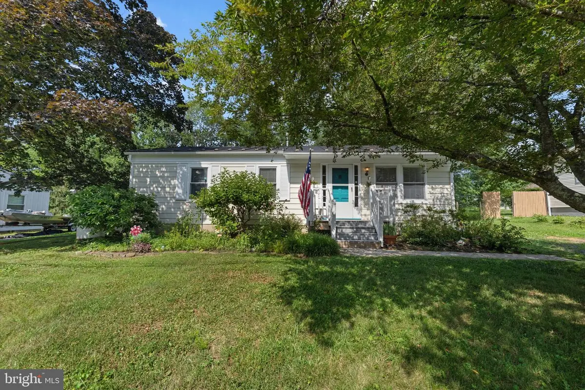 321 S 26th St, Purcellville, VA 20132 - #1
