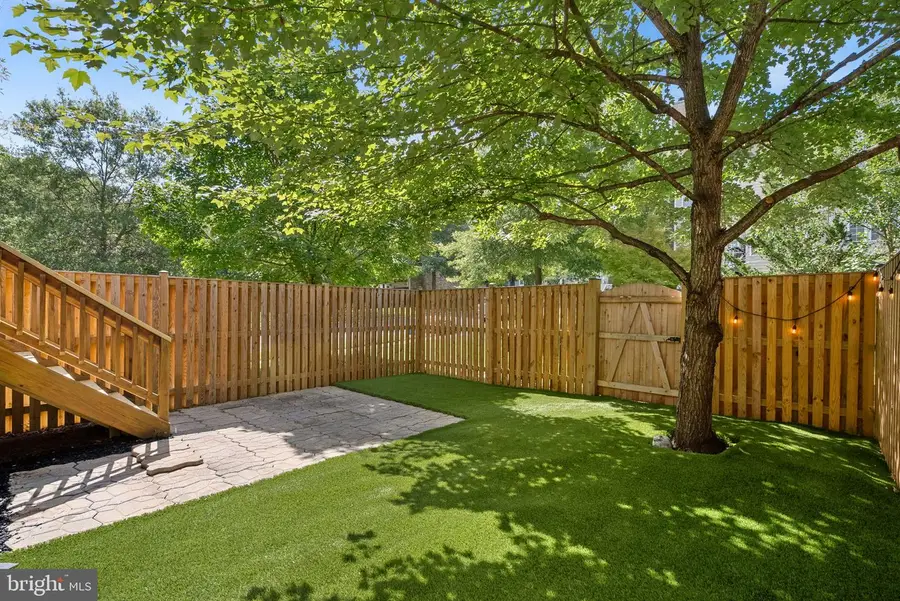 401 Leeds Ridge Ct, Purcellville, VA 20132 - #2