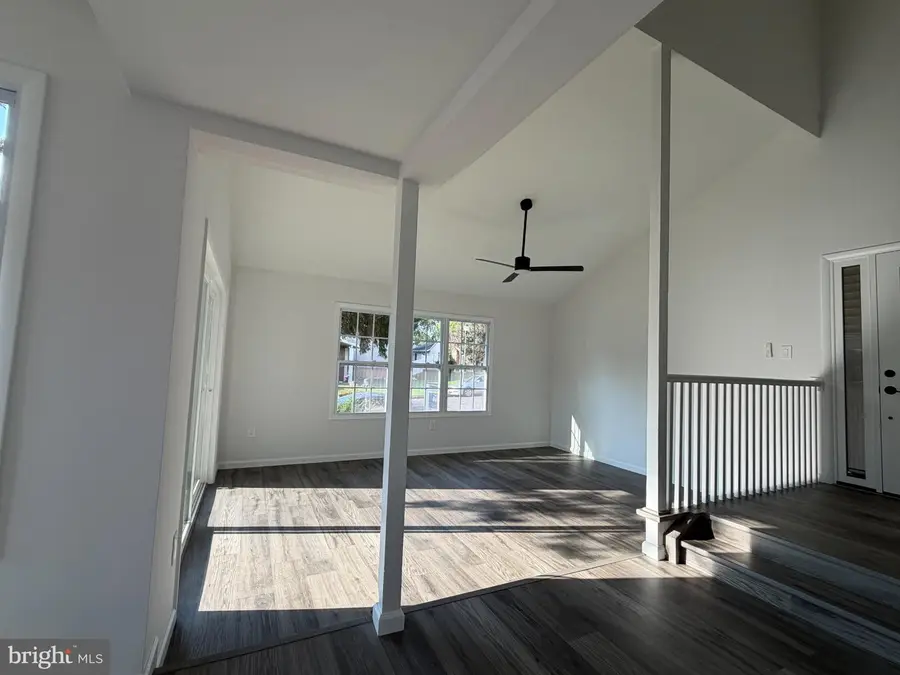 102 Wrightwood Pl, Sterling, VA 20164 - #3