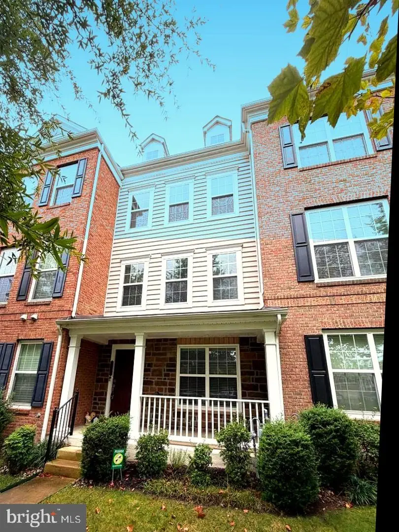 43524 Wheadon Ter, Chantilly, VA 20152 - #1