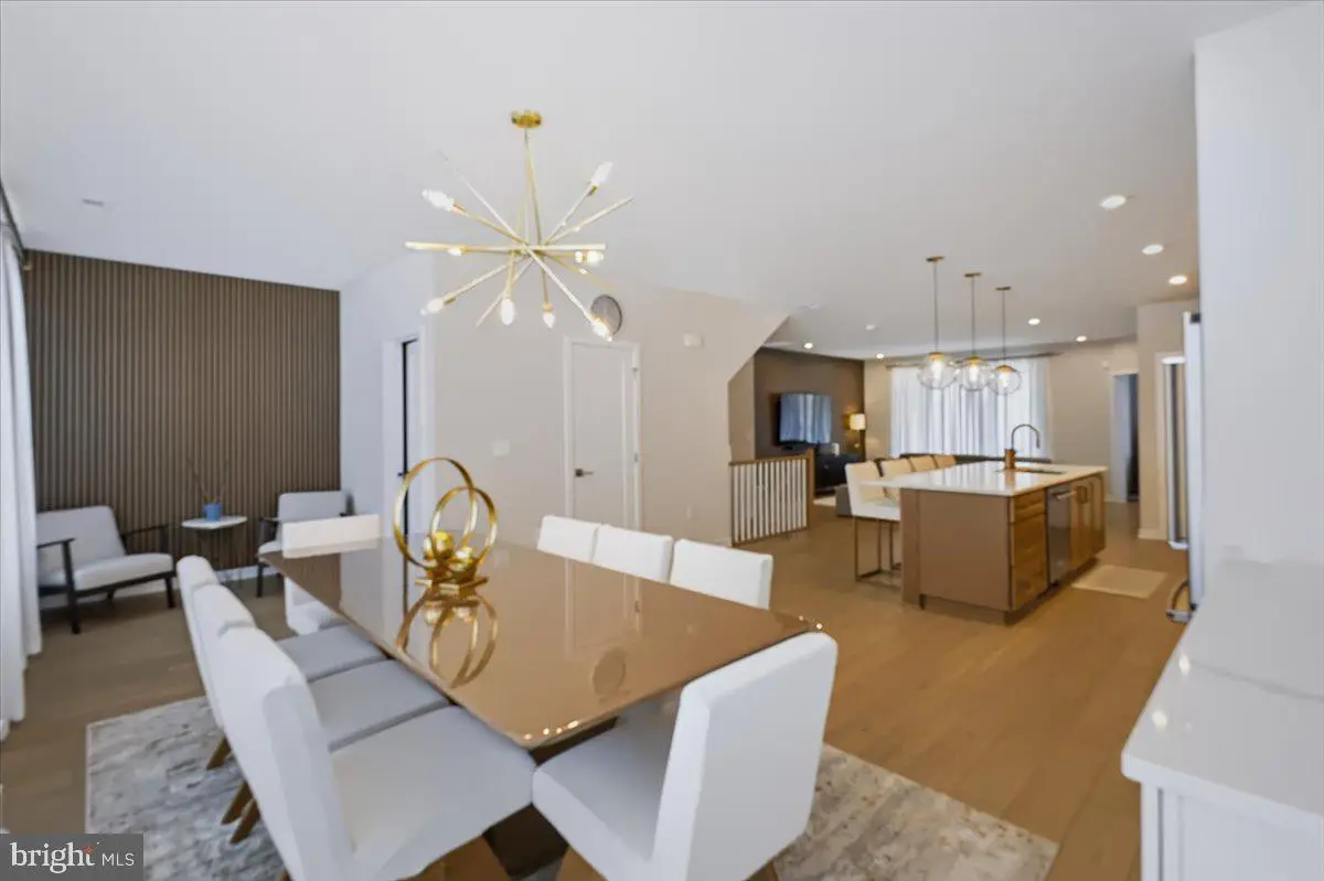 43521 Moorefield Blvd, Ashburn, VA 20148 - #1