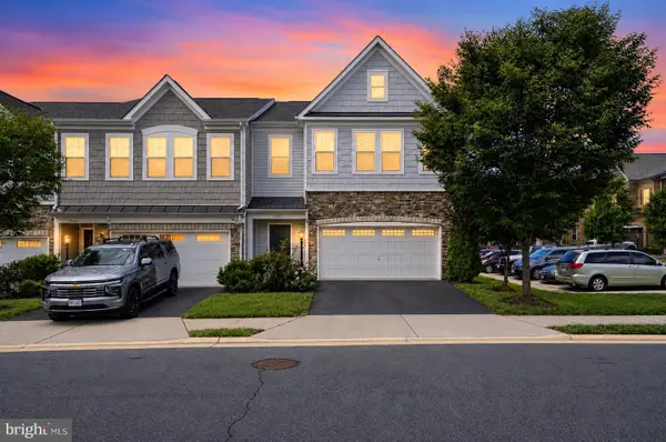 23601 Rose Leigh Ter, BRAMBLETON, VA 20148