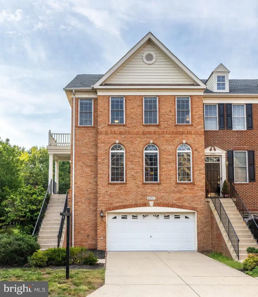 42752 Locklear Ter, Chantilly, VA 20152 - #2