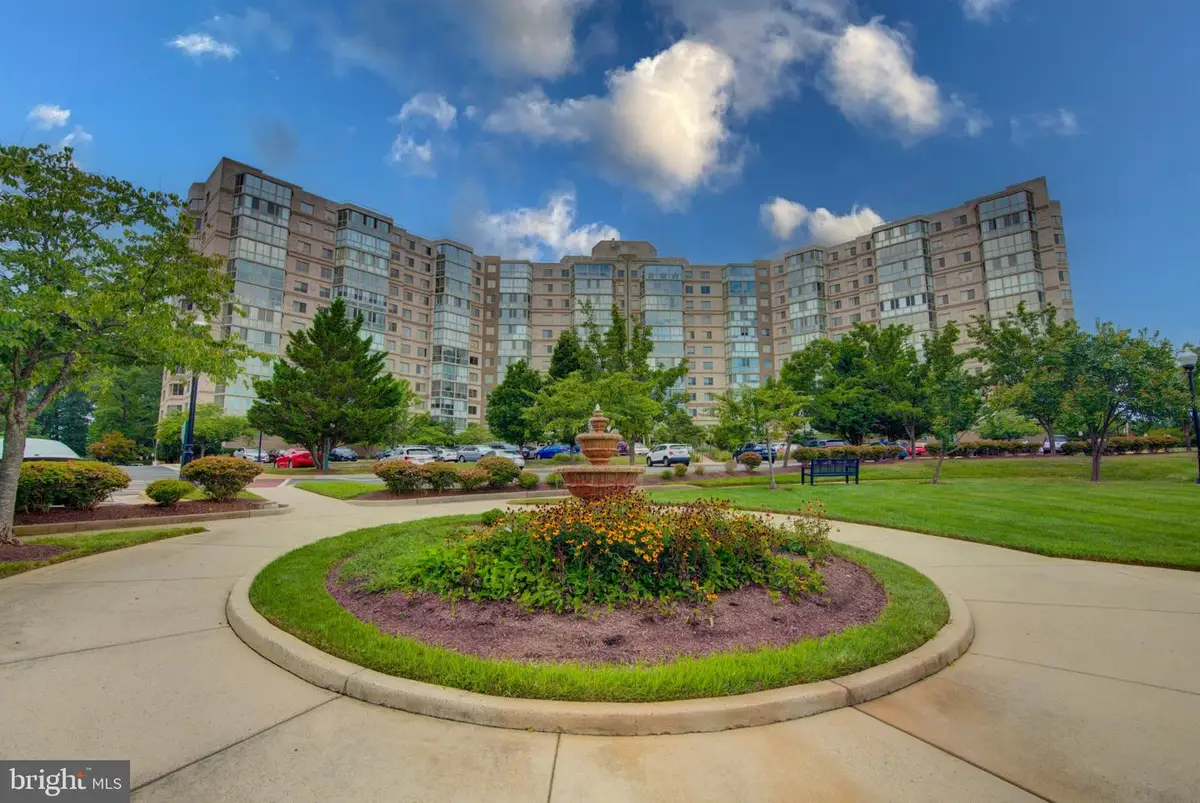 19365 Cypress Ridge Ter #821, Leesburg, VA 20176 - #1