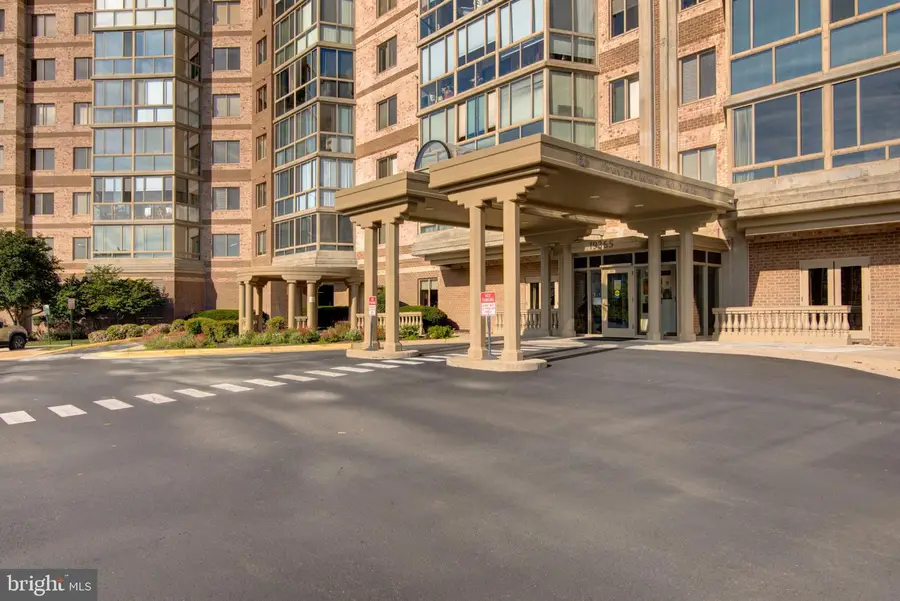 19365 Cypress Ridge Ter #821, Leesburg, VA 20176 - #3