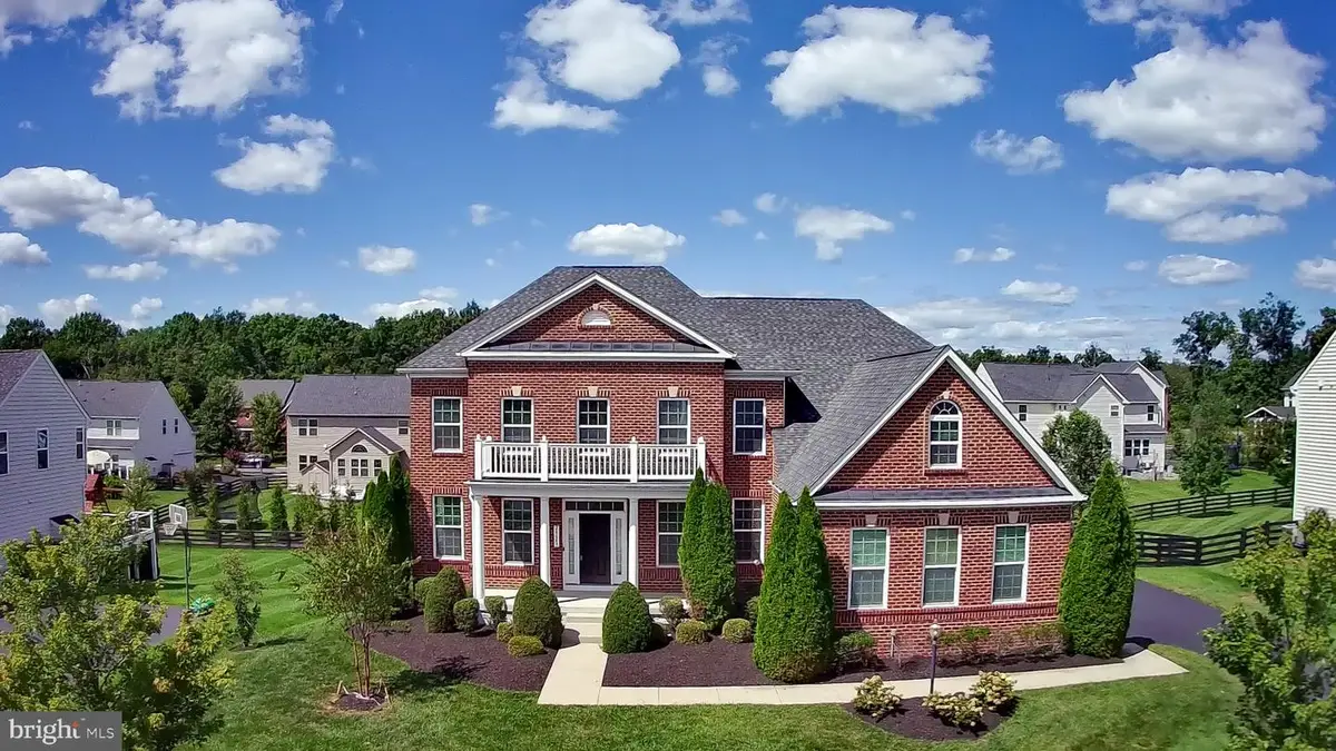 26647 Foxwarren Way, Chantilly, VA 20152 - #1