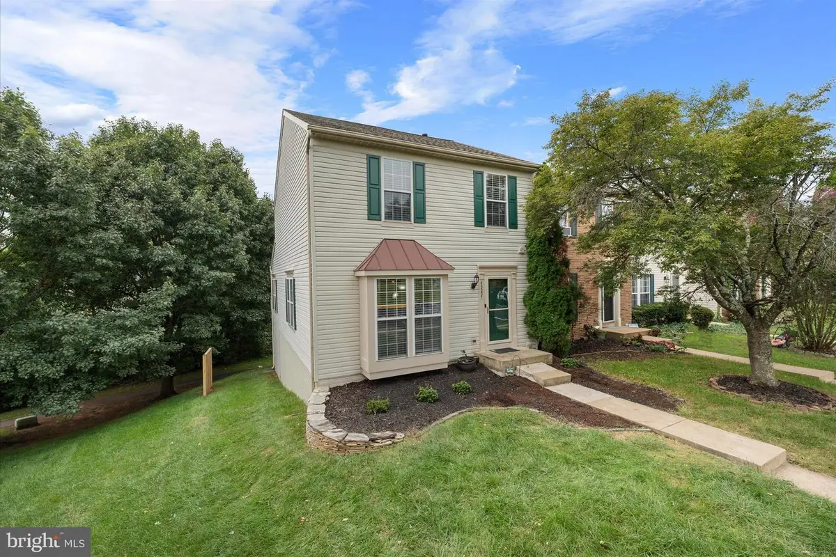 43297 Chokeberry Sq, Ashburn, VA 20147 - #1