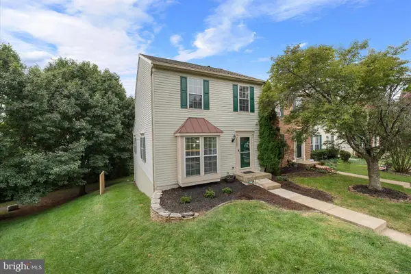 43297 Chokeberry Sq, ASHBURN, VA 20147