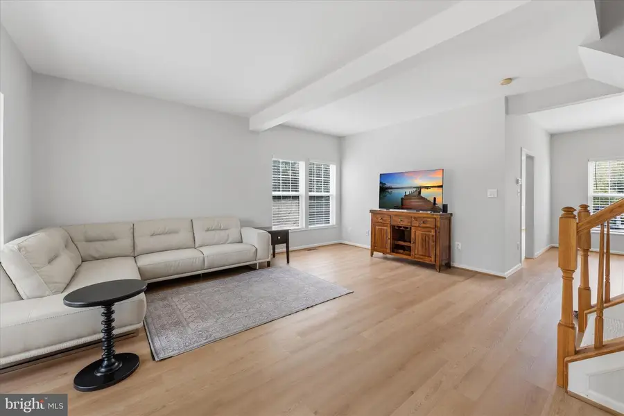43297 Chokeberry Sq, Ashburn, VA 20147 - #2