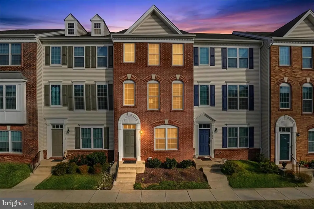 25114 Monteith Ter, Chantilly, VA 20152 - #1