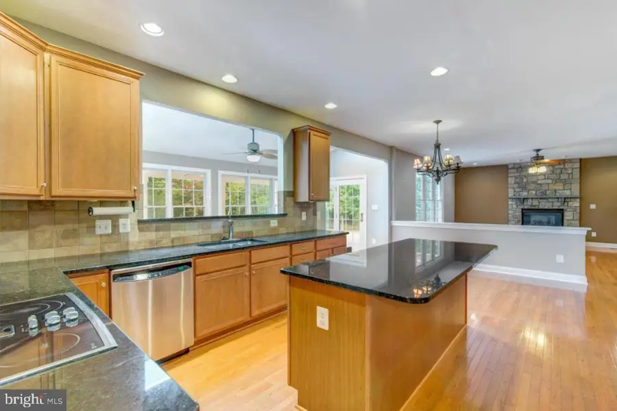 43446 Freeport, Sterling, VA 20166 - #3