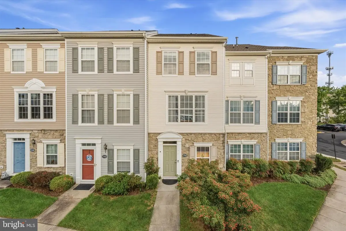 21845 Jarvis Sq, Ashburn, VA 20147 - #1