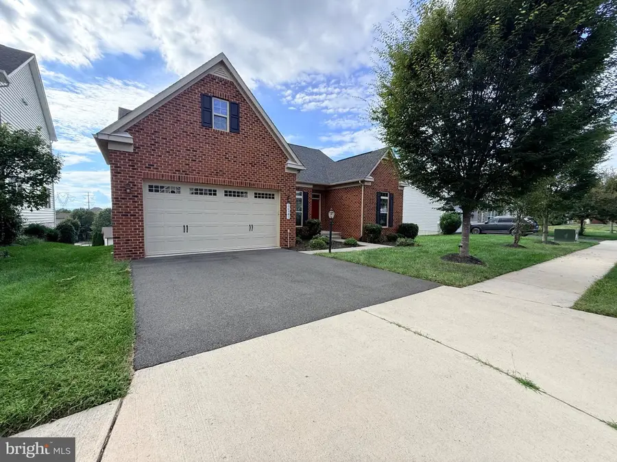 26583 Vanderview Pl, Chantilly, VA 20152 - #2