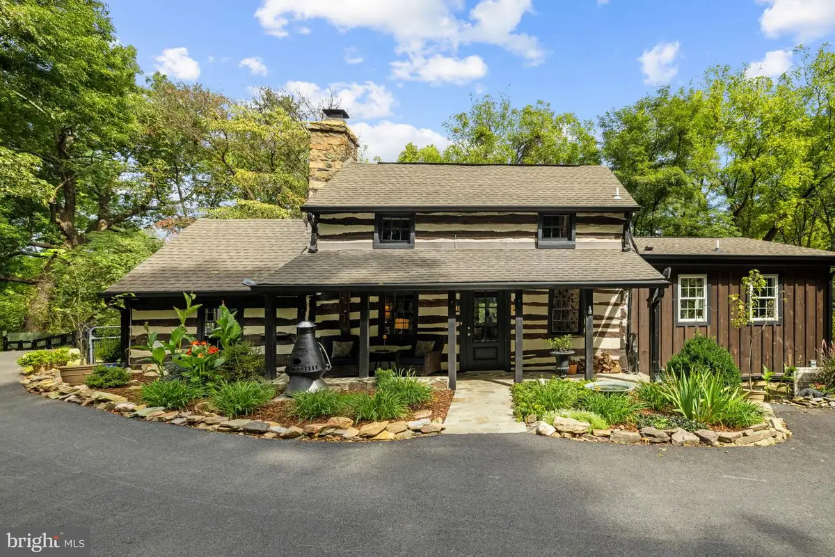 12986 Furnace Mountain Rd, Lovettsville, VA 20180 - #1
