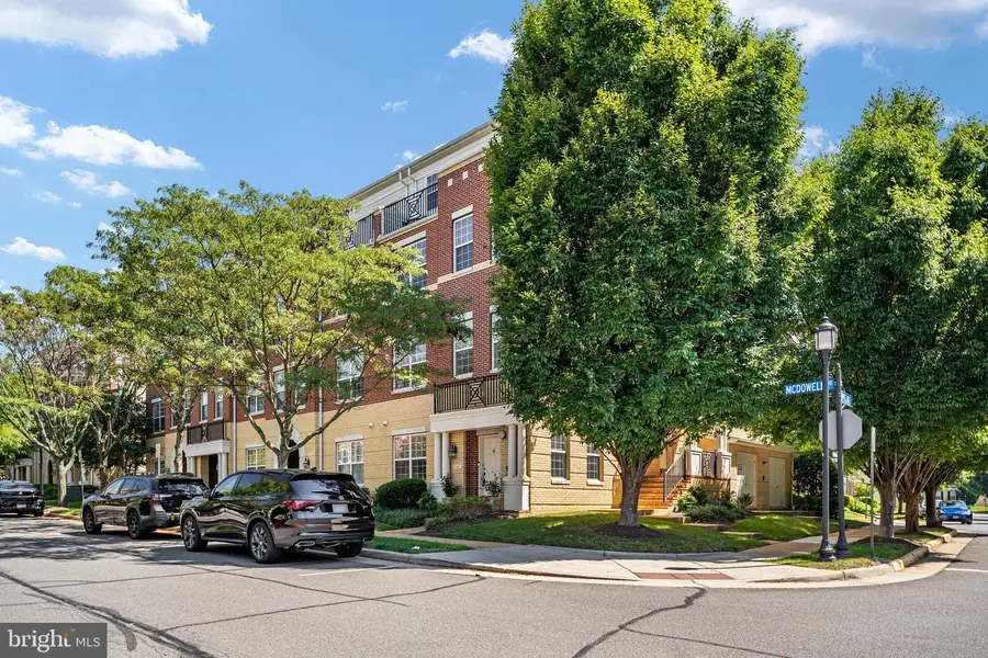 43643 Mcdowell Sq, Leesburg, VA 20176 - #3