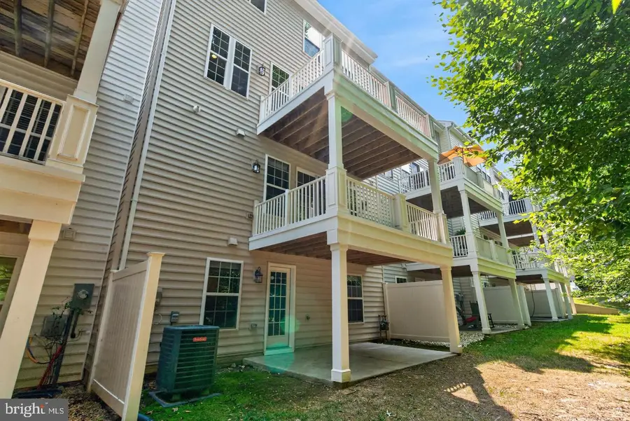 20283 Center Brook Sq, Sterling, VA 20165 - #3