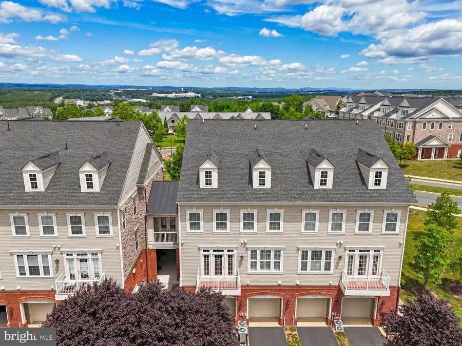 42572 Wildly Ter, Ashburn, VA 20148 - #3