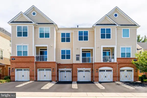 23215 Milltown Knoll Sq #115, ASHBURN, VA 20148