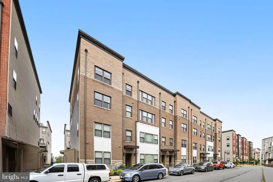 20524 Milbridge Ter, Ashburn, VA 20147 - #2