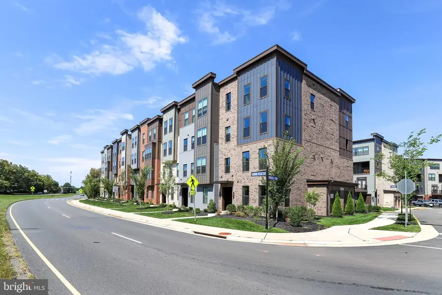 43789 Metro Ter, Ashburn, VA 20147 - #2