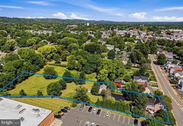 431 S King St, Leesburg, VA 20175 - #2