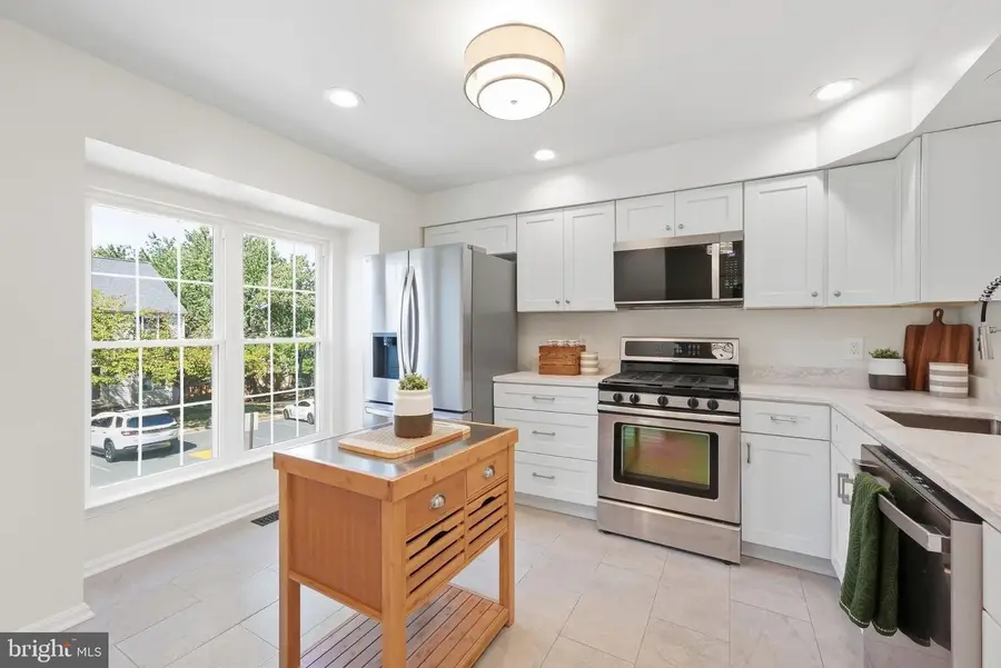 22055 Manning Sq, Sterling, VA 20166 - #3