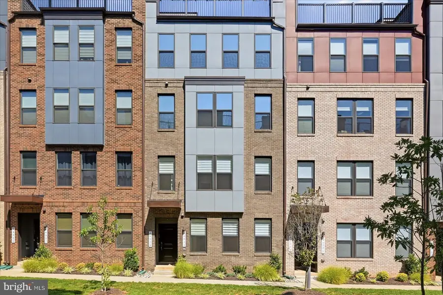 44531 Wolfhound Sq, Ashburn, VA 20147 - #2