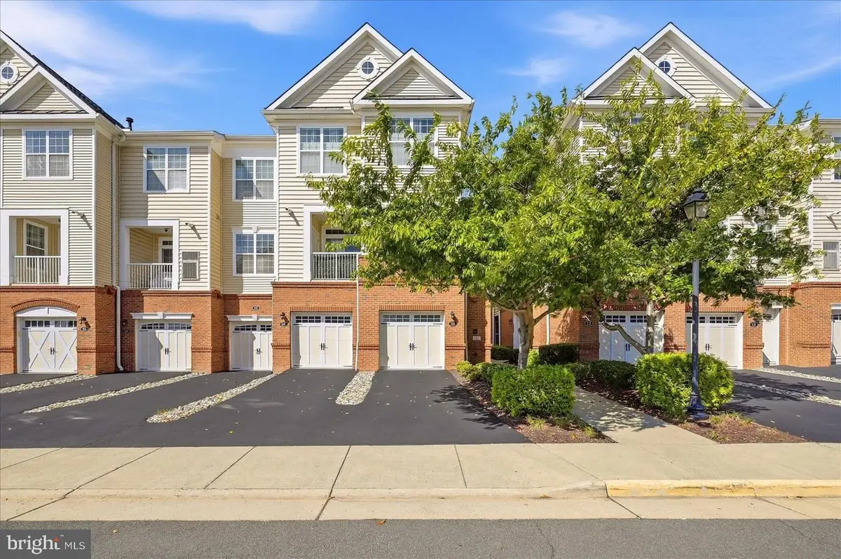 23297 Southdown Manor Ter #106, Ashburn, VA 20148 - #1