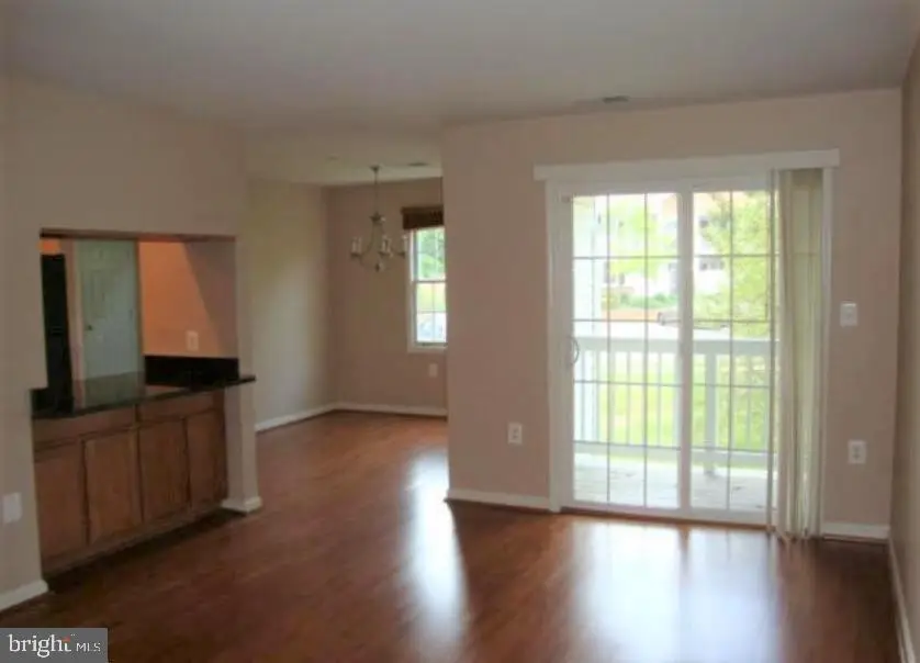 105 Westwick Ct #6, Sterling, VA 20165 - #3