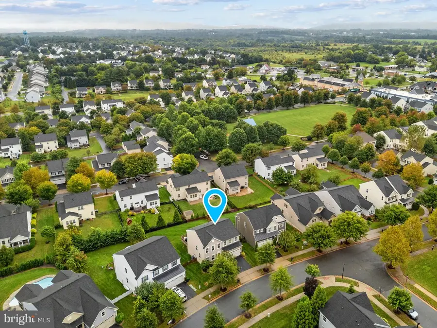 36 Black Forest Ln, Lovettsville, VA 20180 - #3
