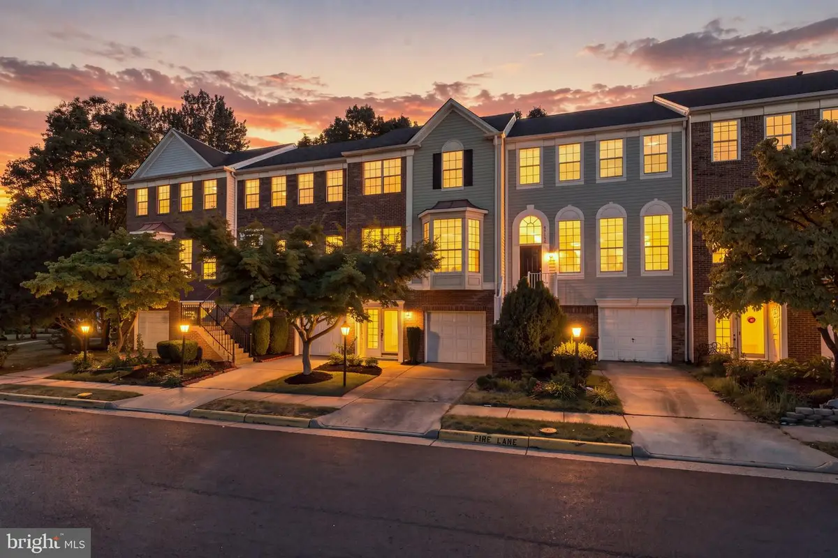 47697 Sandbank Sq, Sterling, VA 20165 - #1