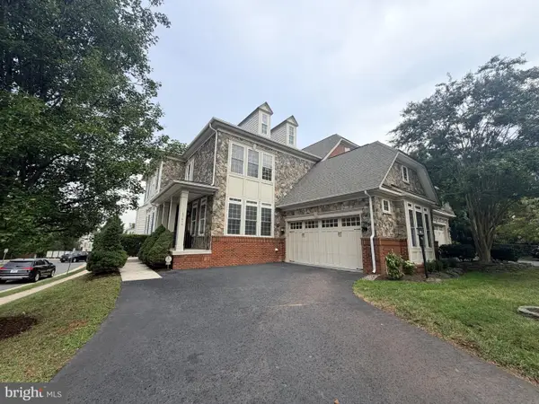 47616 Paulsen Sq, STERLING, VA 20165