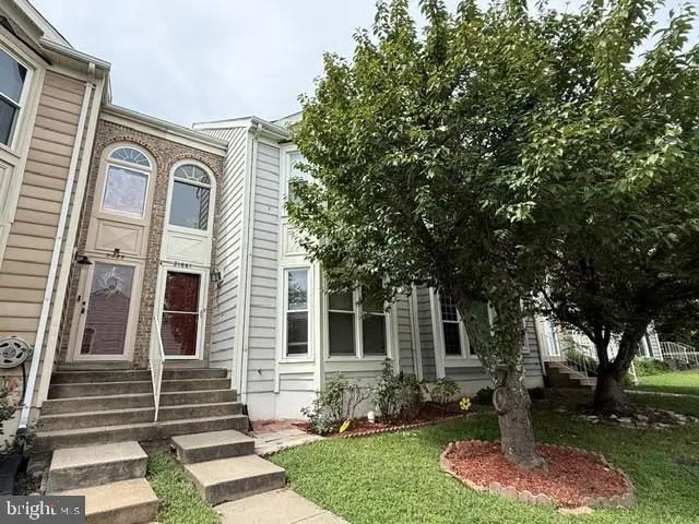 21881 Shallow Rock Sq, Sterling, VA 20164 - #2