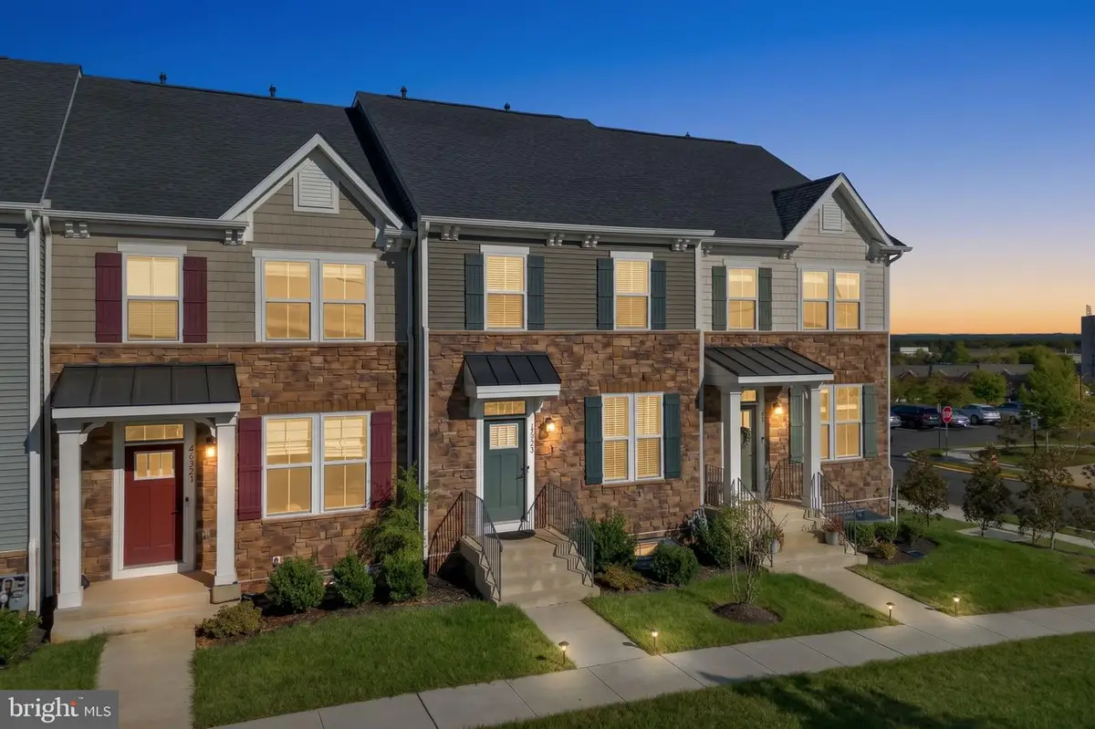 46359 Mount Kellogg Ter, Sterling, VA 20164 - #1