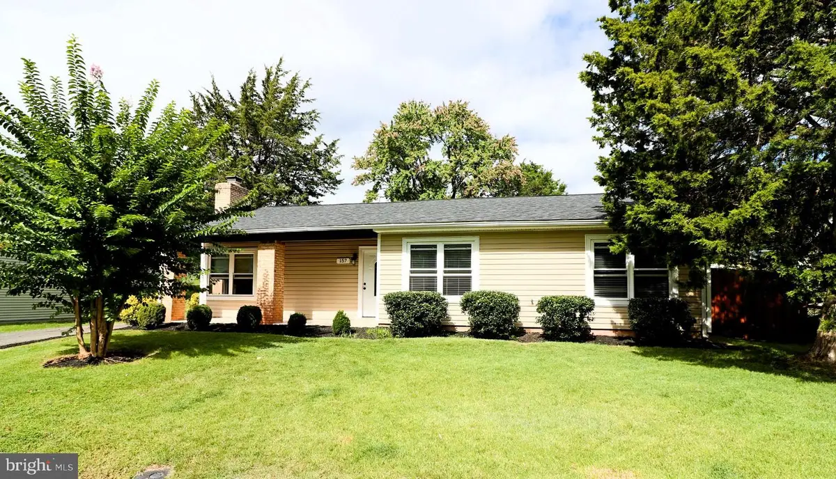 157 S Fox Rd S, Sterling, VA 20164 - #1