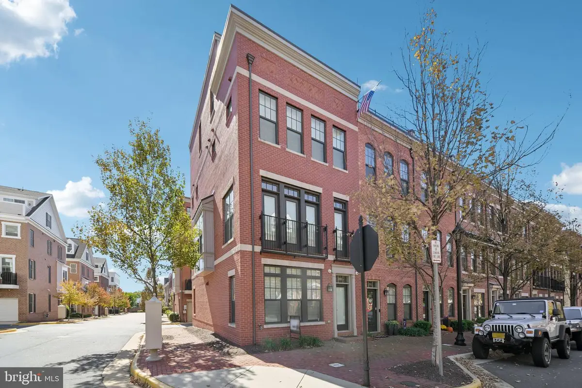 265 Crescent Station Ter Se, Leesburg, VA 20175 - #1