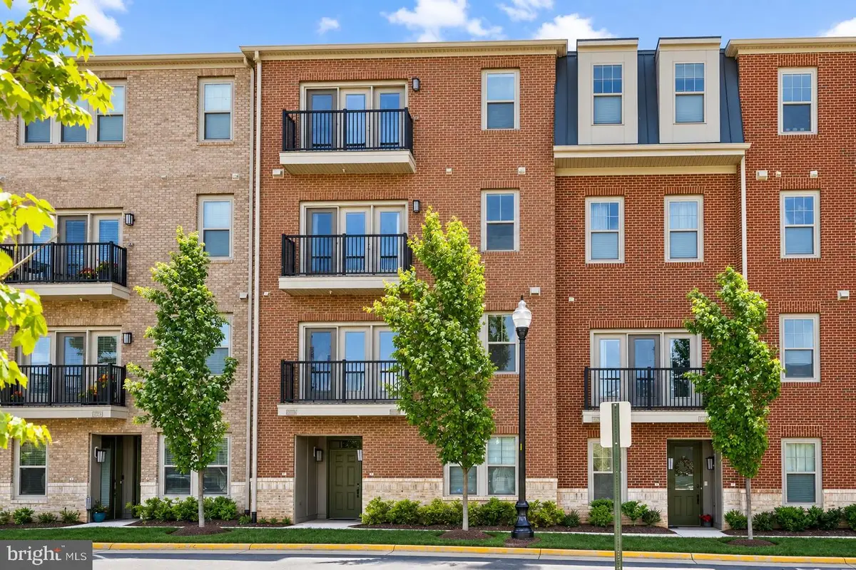 42883 Littlehales Ter, Ashburn, VA 20148 - #1