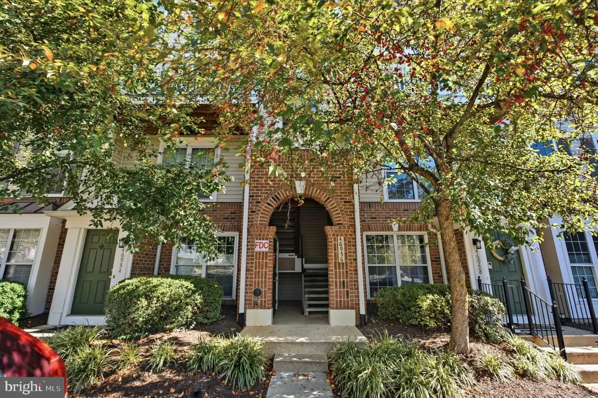 46956 Courtyard Sq #303, Sterling, VA 20164 - #1