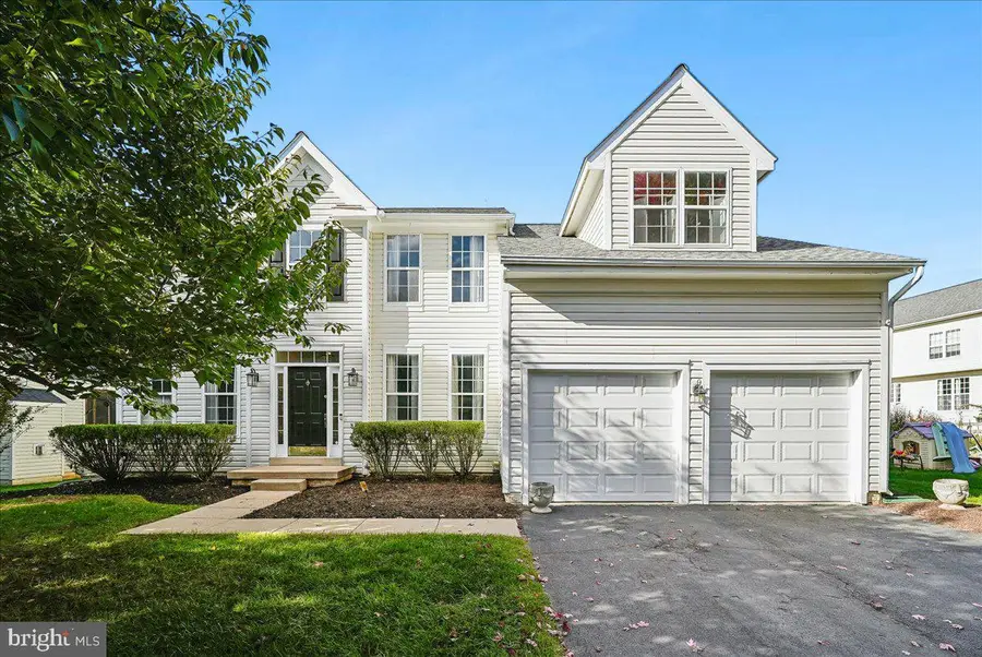 35812 Park Heights Cir, Round Hill, VA 20141 - #2